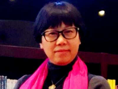 張家瓊：重慶第二師范學(xué)院學(xué)前教育學(xué)院院長、教授、教育學(xué)博士