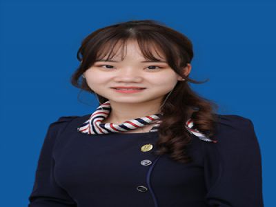 朱玉：信息技術(shù)，畢業(yè)于福建師范大學(xué)計算機(jī)科學(xué)與技術(shù)專業(yè)。曾擔(dān)任西山文武學(xué)校高中信息技術(shù)老師和福建師范大學(xué)第二附屬小學(xué)機(jī)器人老師，參與福建省“REL機(jī)器人工程挑戰(zhàn)賽”場地設(shè)計。